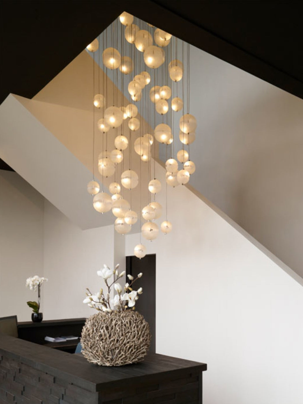 PostKrisi Chandelier