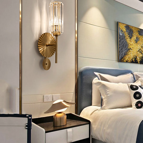 clear-fluted-crystal-metal-wall-sconce